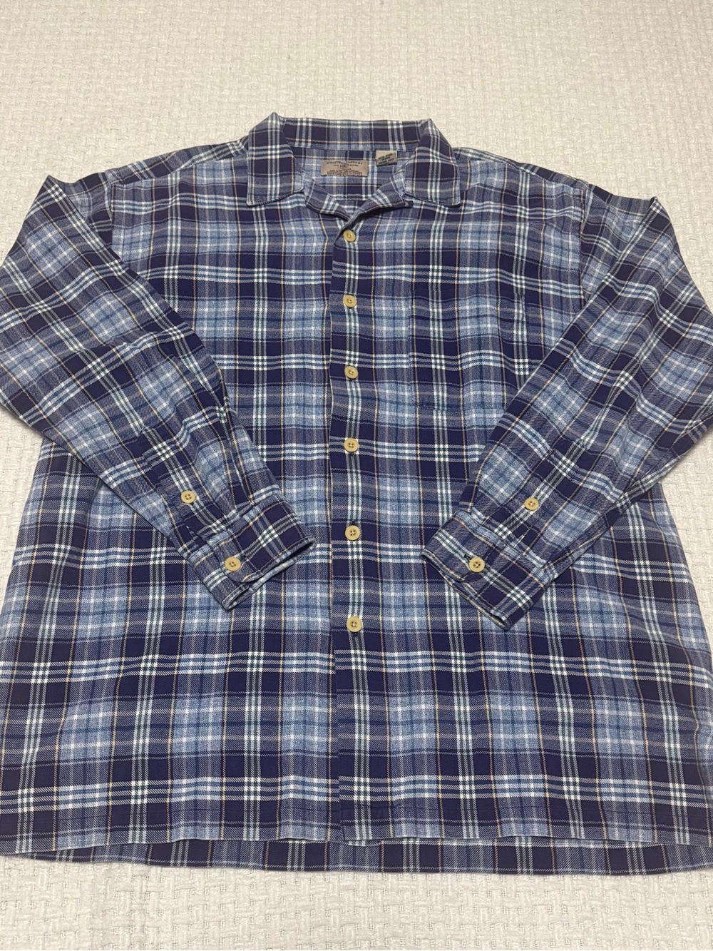 American Eagle Outfitters flannel plaid long sleeve, men’s L.
